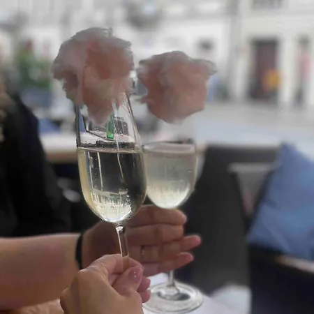 Nowy Swiat - Centrum, Stare ,atrakcje Na Krok * Warszawa