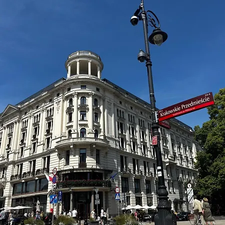 Nowy Swiat - Centrum, Stare ,atrakcje Na Krok Warschau